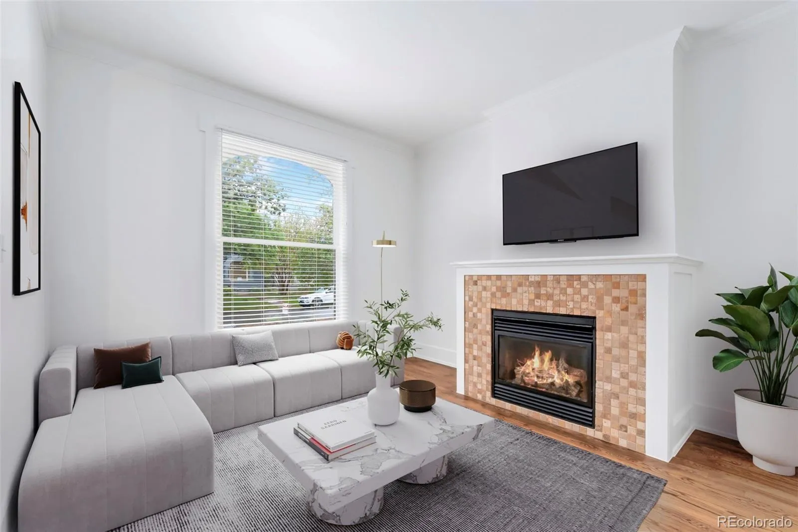2081 N Ogden Street Denver CO 80205 MLS #REC2285635 05072026235753 1600 3