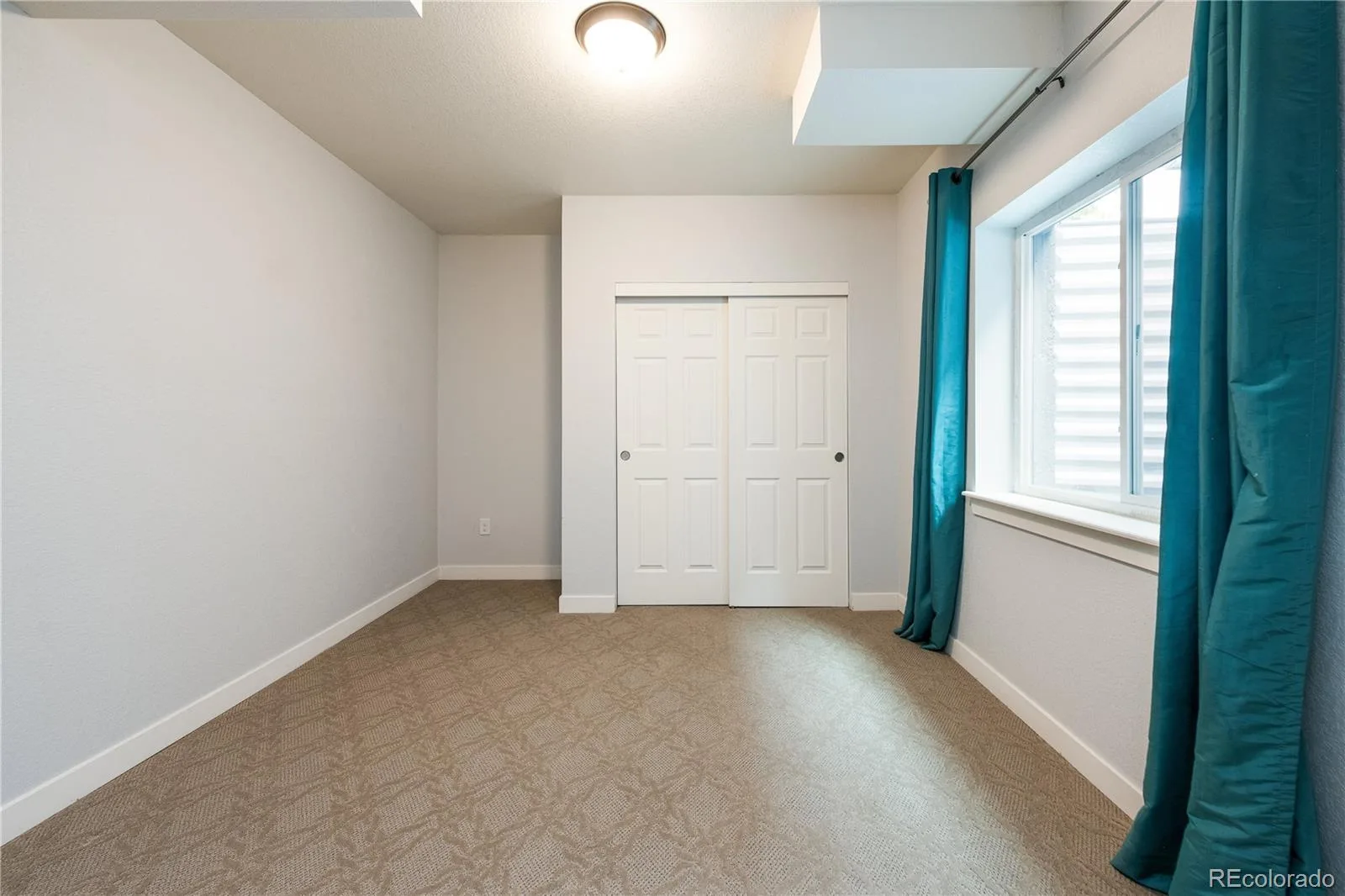 6888 S Riverwood Way Aurora CO 80016 MLS #REC2286192 06102026032544 1600 31