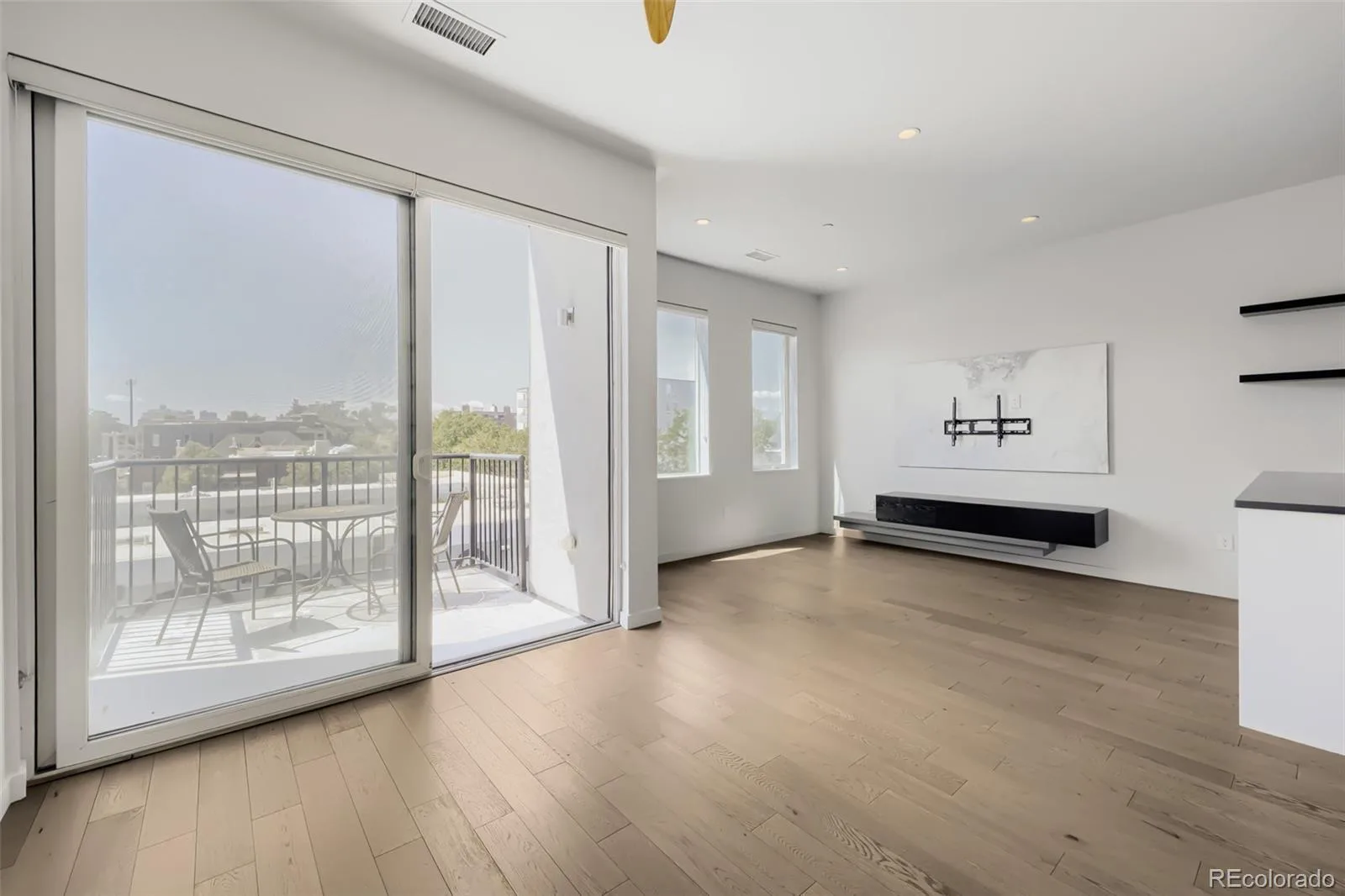 1300 N Ogden Street #401 Denver CO 80218 MLS #REC2289683 07202026211358 1600 14