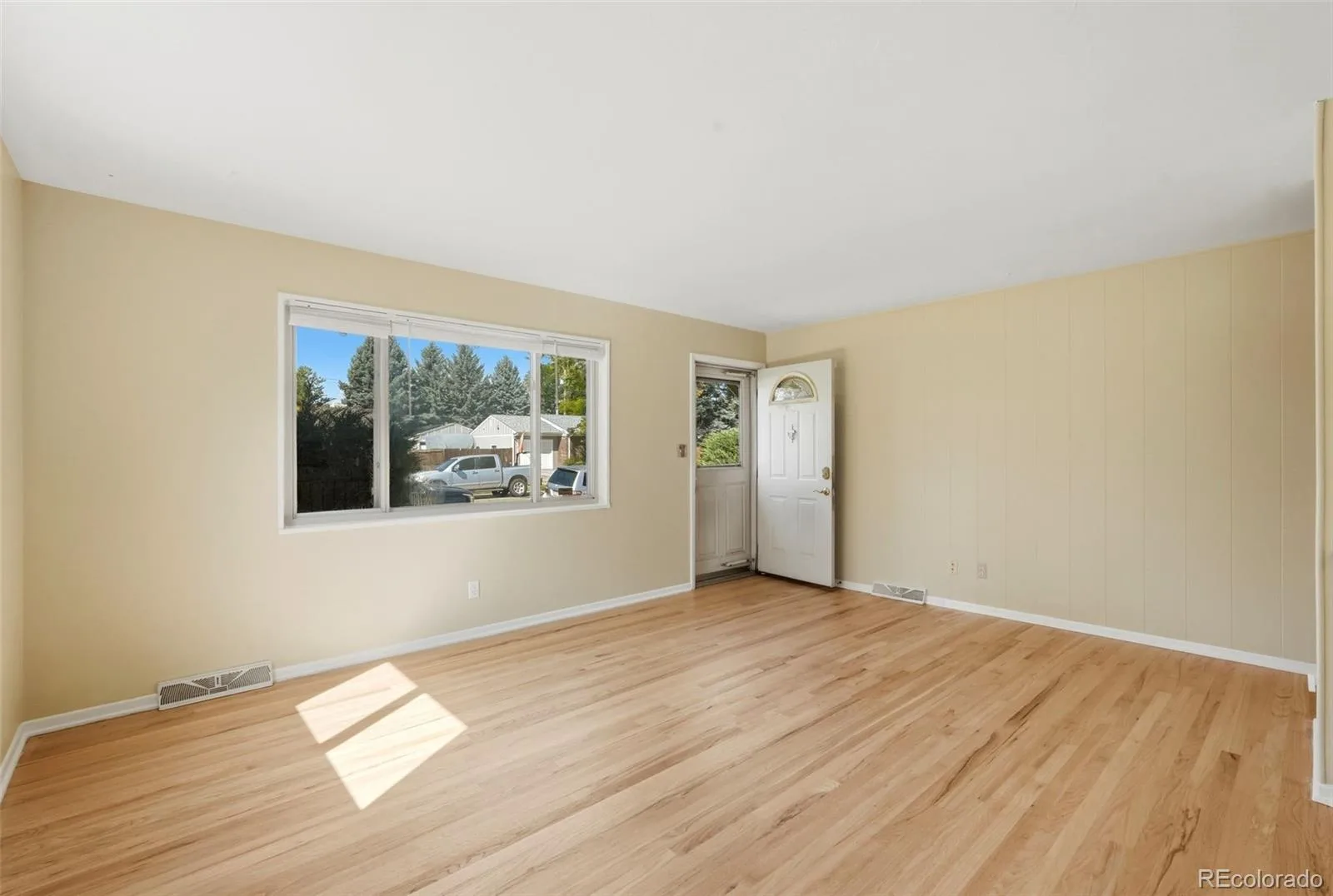 194 S Reed Street Lakewood CO 80226 | MLS #REC2290304 10132026191247 1600 5