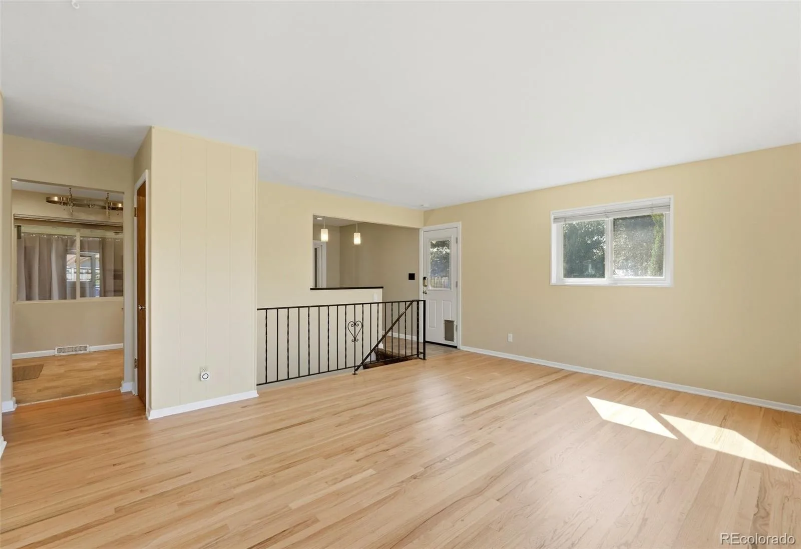 194 S Reed Street Lakewood CO 80226 | MLS #REC2290304 10132026191247 1600 6