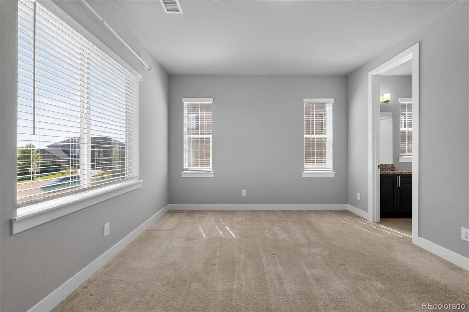 25586 E Alder Drive Aurora CO 80016 MLS #REC2290784 07012026171617 1600 24