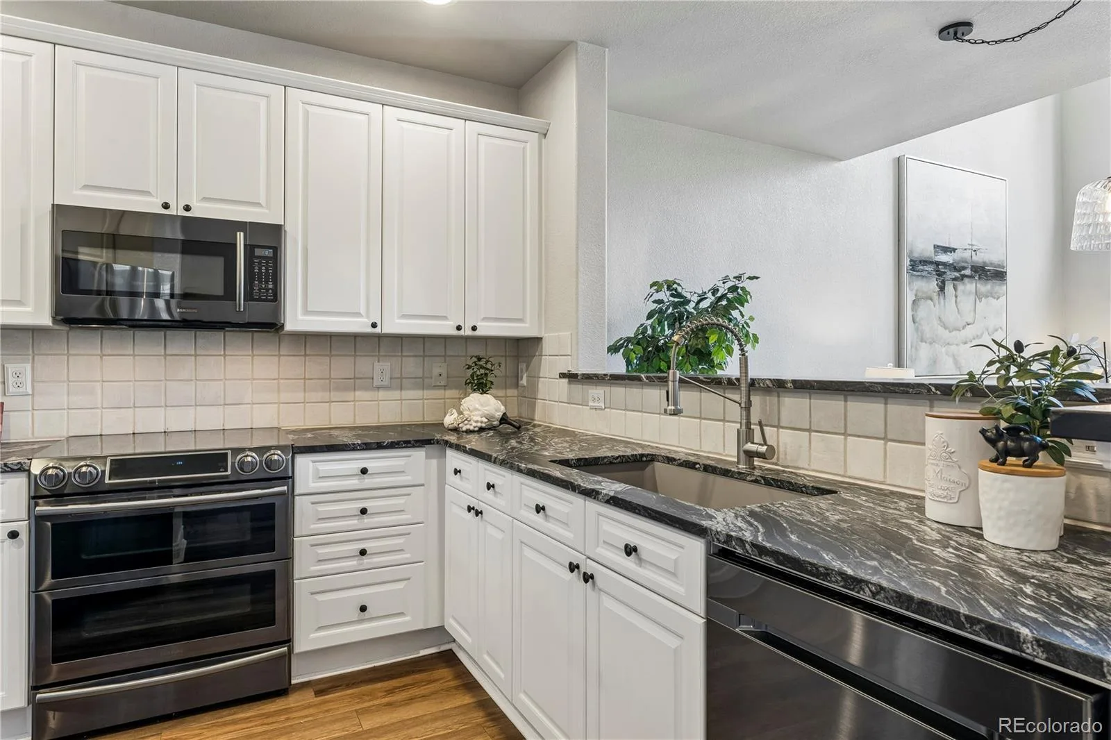 4348 S Queen Court Littleton CO 80127 | MLS #REC2290801 08212026193118 1600 2