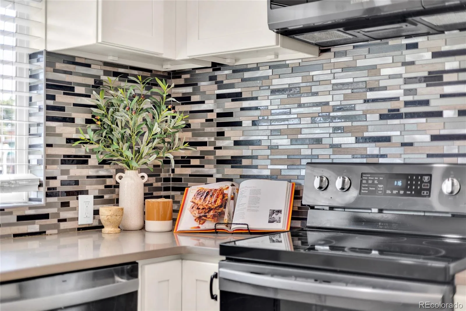 227 S Perry Street Denver CO 80219 | MLS #REC2291344 08132026175246 1600 9