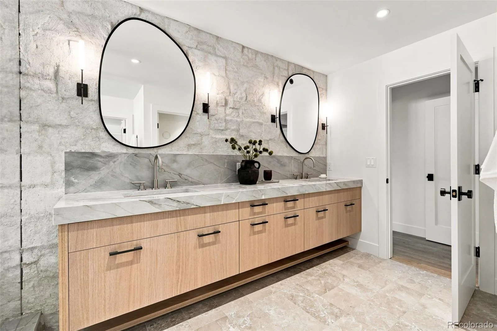 1516 S Clayton Street Denver CO 80210 | MLS #REC2292950 08282026140658 1600 17