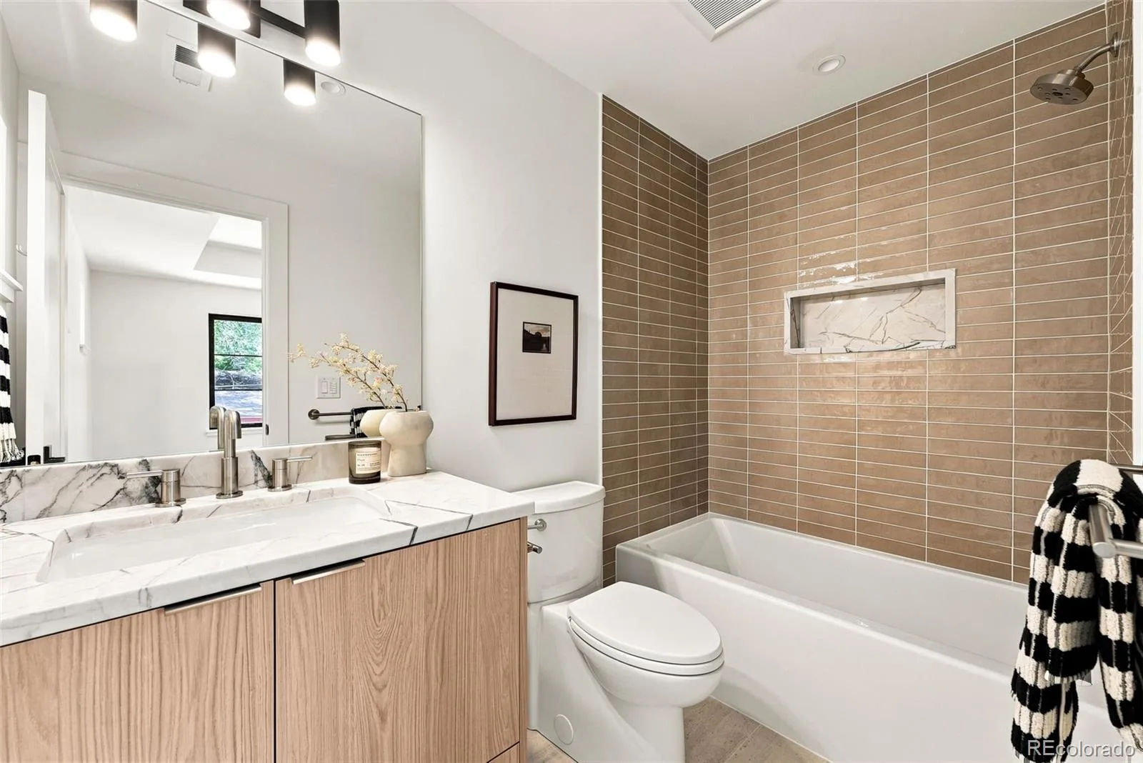 1516 S Clayton Street Denver CO 80210 | MLS #REC2292950 08282026140658 1600 27