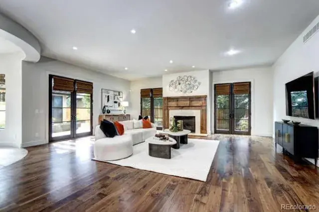 11042025020555 640 12