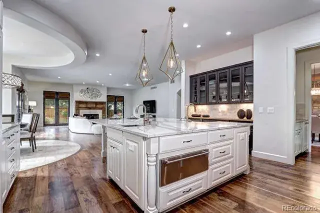 11042025020555 640 19