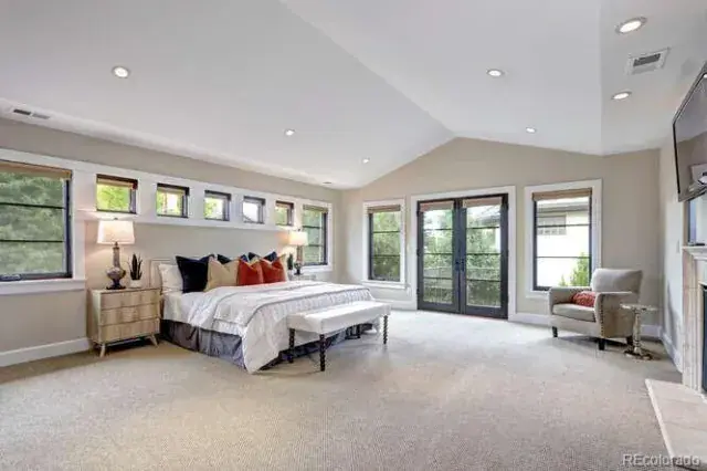 11042025020555 640 25