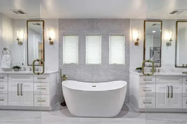 11042025020555 640 28