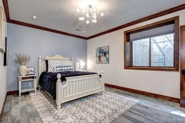 11042025020555 640 42