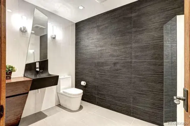 11042025020555 640 43