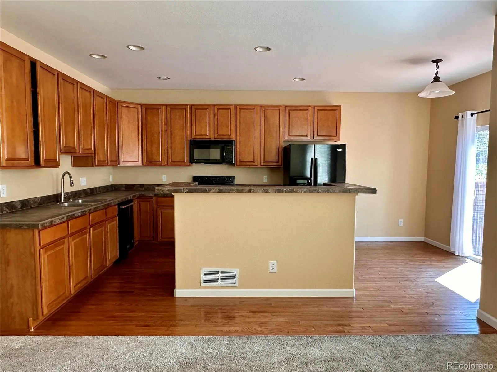 22843 E Briarwood Place Aurora CO 80016 | MLS #REC2294248 05182026190628 1600 6