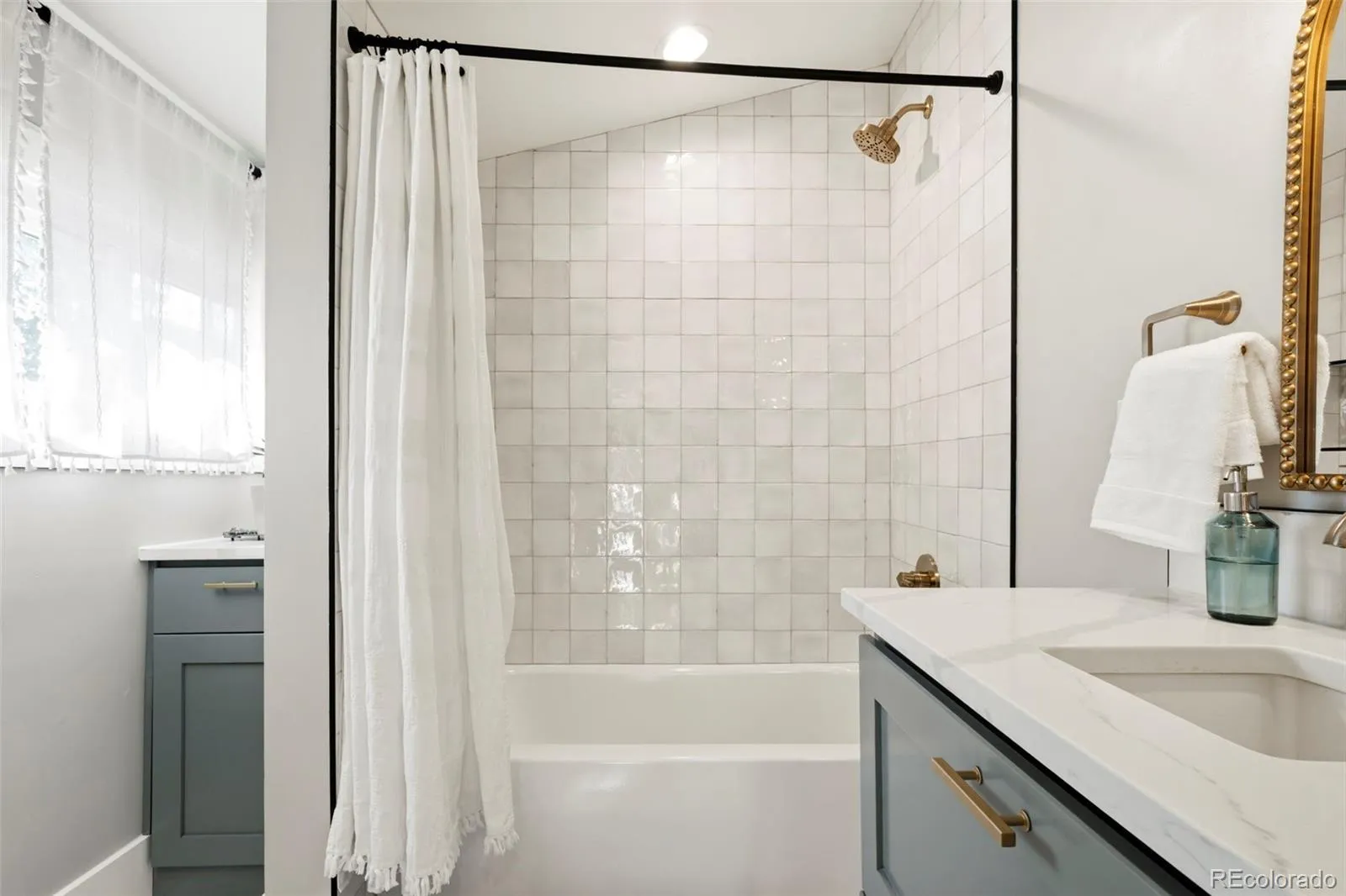 04152026172315 1600 22