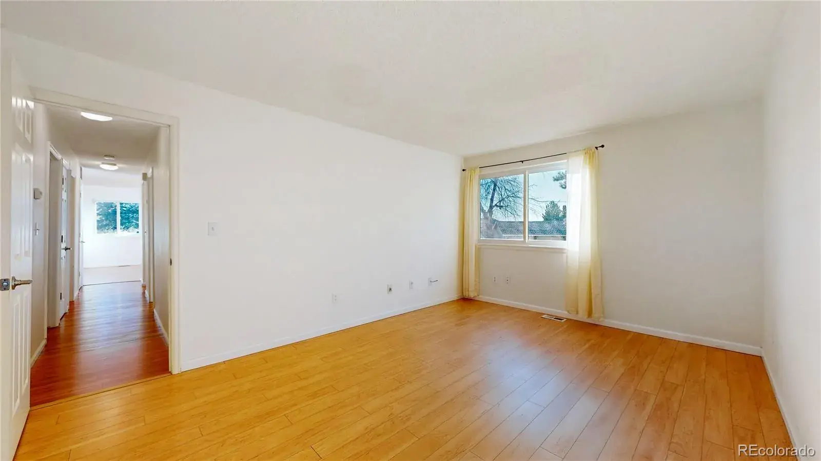 4320 S Andes Way #102 Aurora CO 80015 MLS #REC2295199 01172026212359 1600 15