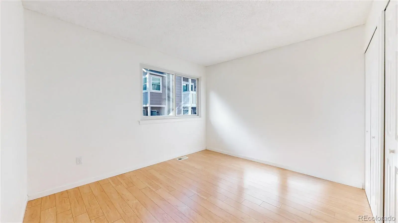 4320 S Andes Way #102 Aurora CO 80015 MLS #REC2295199 01172026212359 1600 16