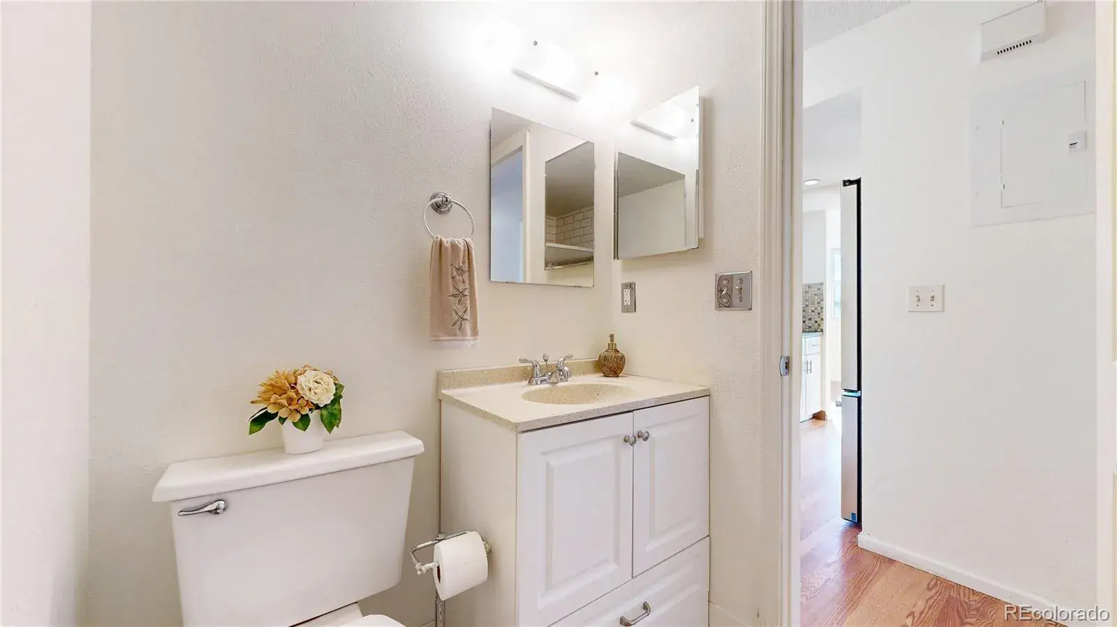 4320 S Andes Way #102 Aurora CO 80015 MLS #REC2295199 01172026212359 1600 18