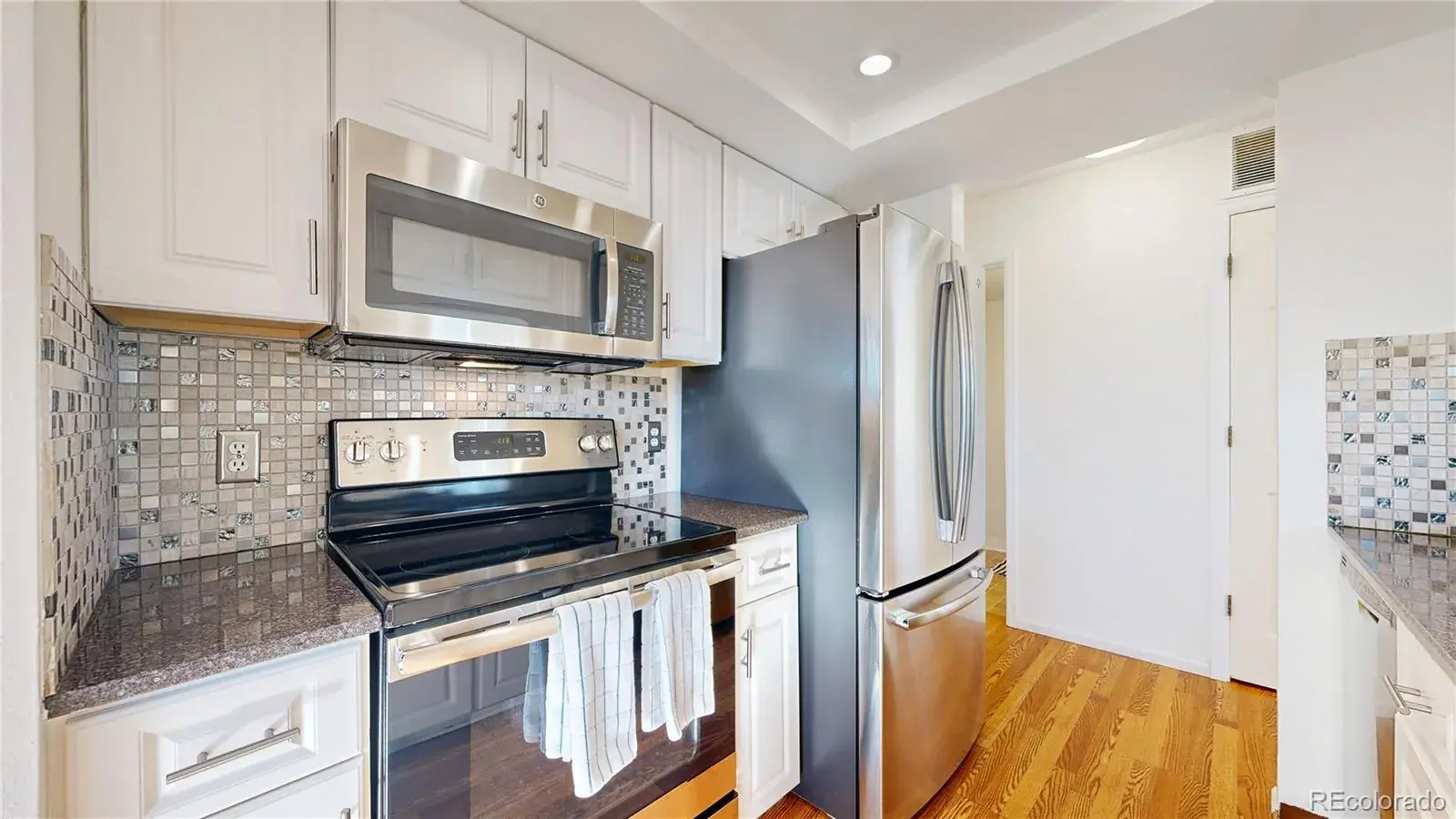 4320 S Andes Way #102 Aurora CO 80015 MLS #REC2295199 01172026212359 1600 6