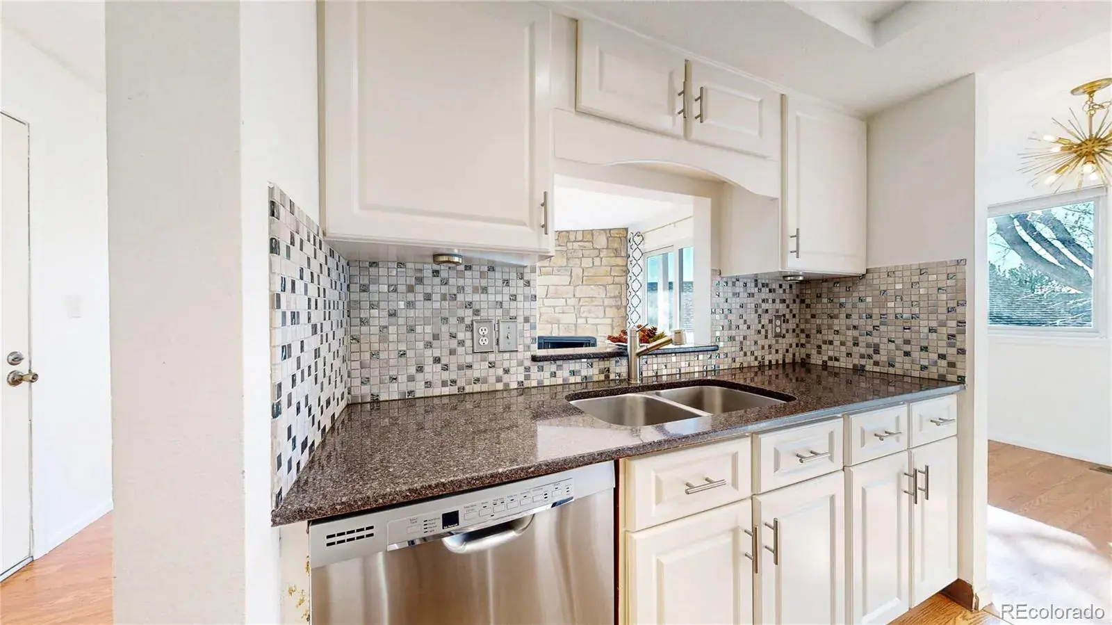 4320 S Andes Way #102 Aurora CO 80015 MLS #REC2295199 01172026212359 1600 7