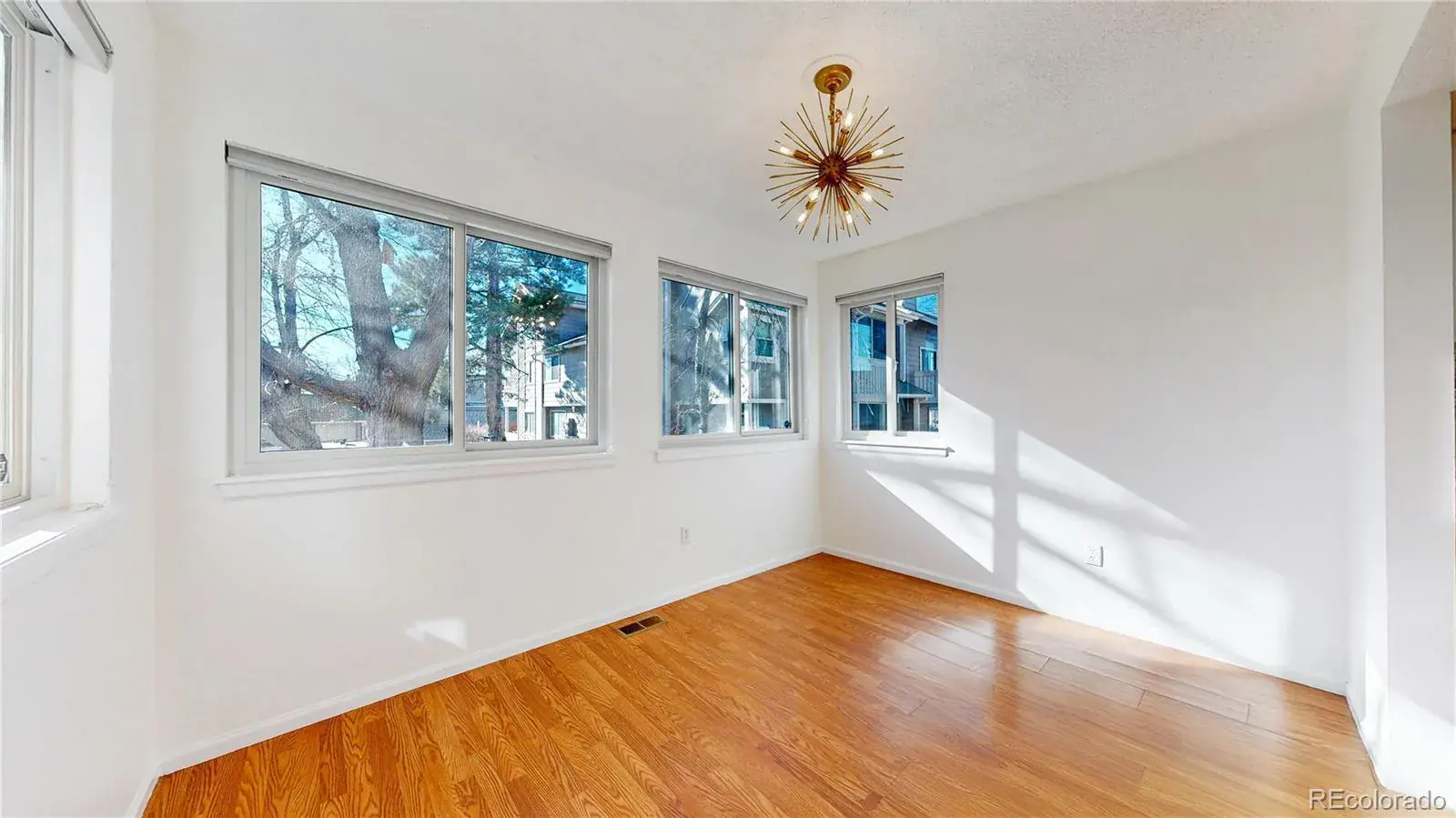 4320 S Andes Way #102 Aurora CO 80015 MLS #REC2295199 01172026212359 1600 8