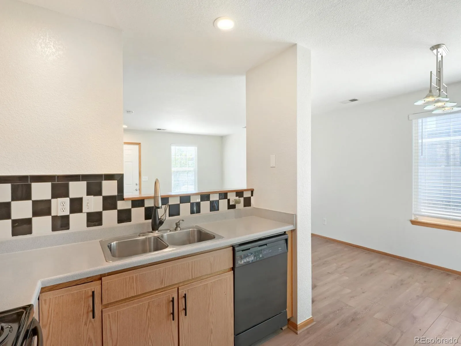 8865 Meade Court Westminster CO 80031 | MLS #REC2296409 08232026160617 1600 3