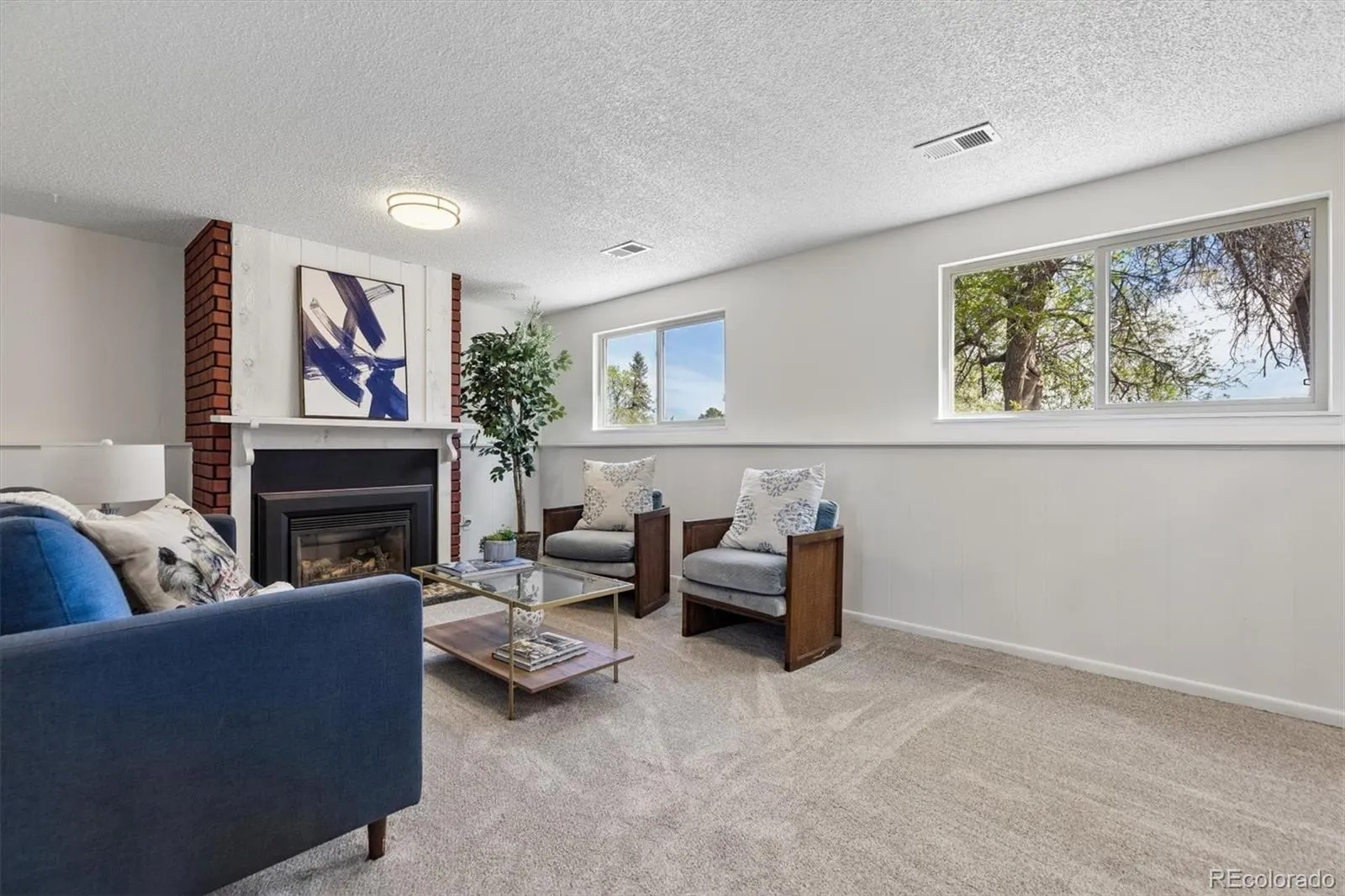 04162026015240 1600 15