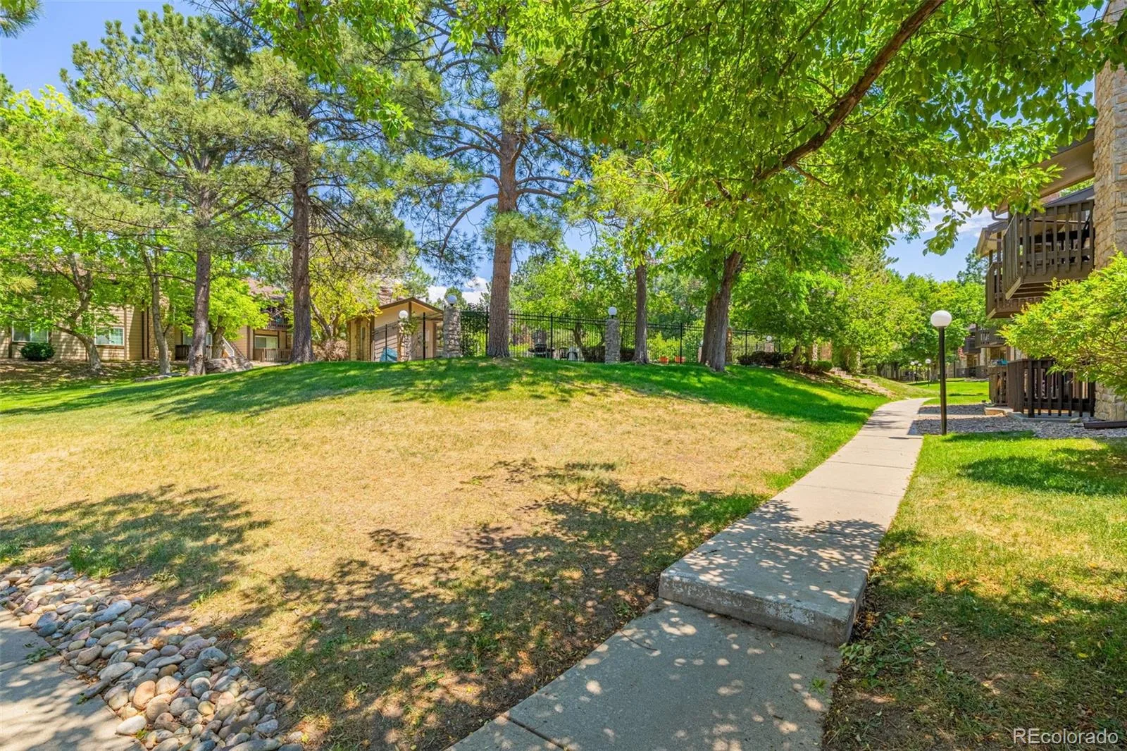 1760 S Pitkin Circle #B Aurora CO 80017 | MLS #REC2299478 06252026144536 1600 3