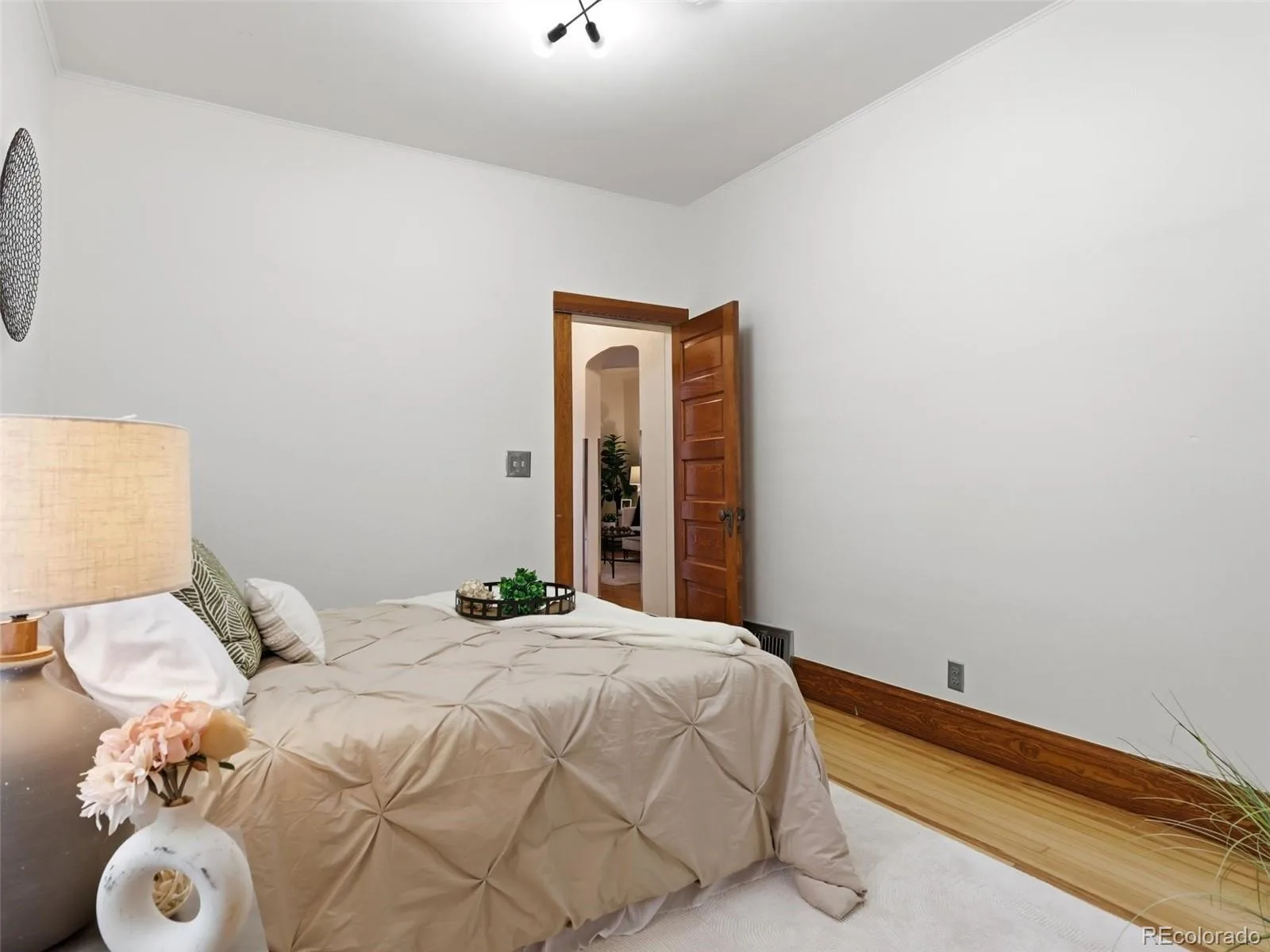 1847 S Emerson Street Denver CO 80210 | MLS #REC2301433 09232026093919 1600 10