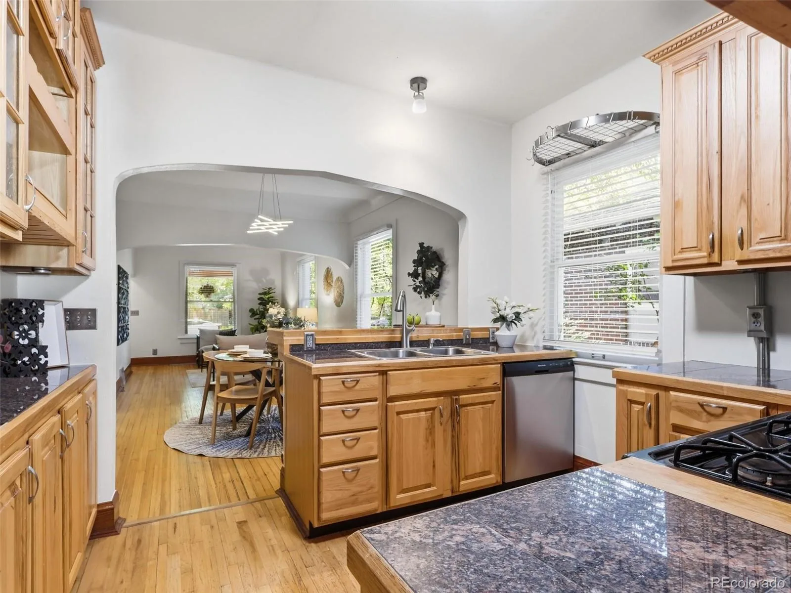 1847 S Emerson Street Denver CO 80210 | MLS #REC2301433 09232026093919 1600 9