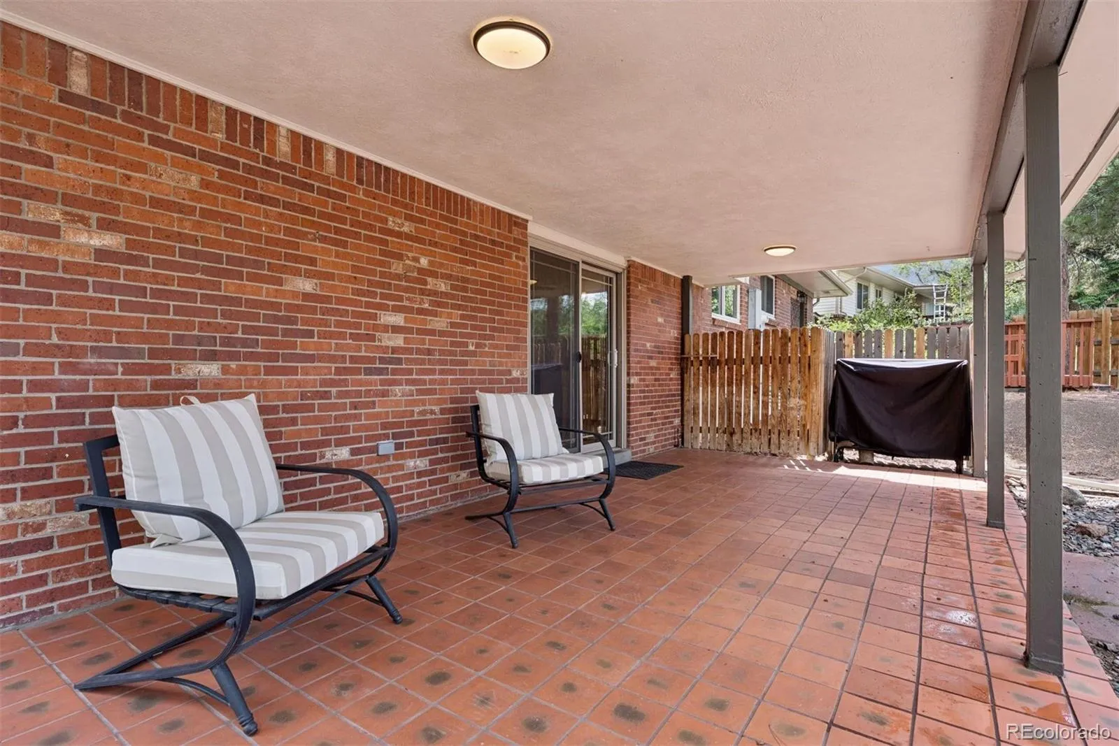 12861 W Asbury Place Lakewood CO 80228 MLS #REC2301744 05232026092920 1600 37