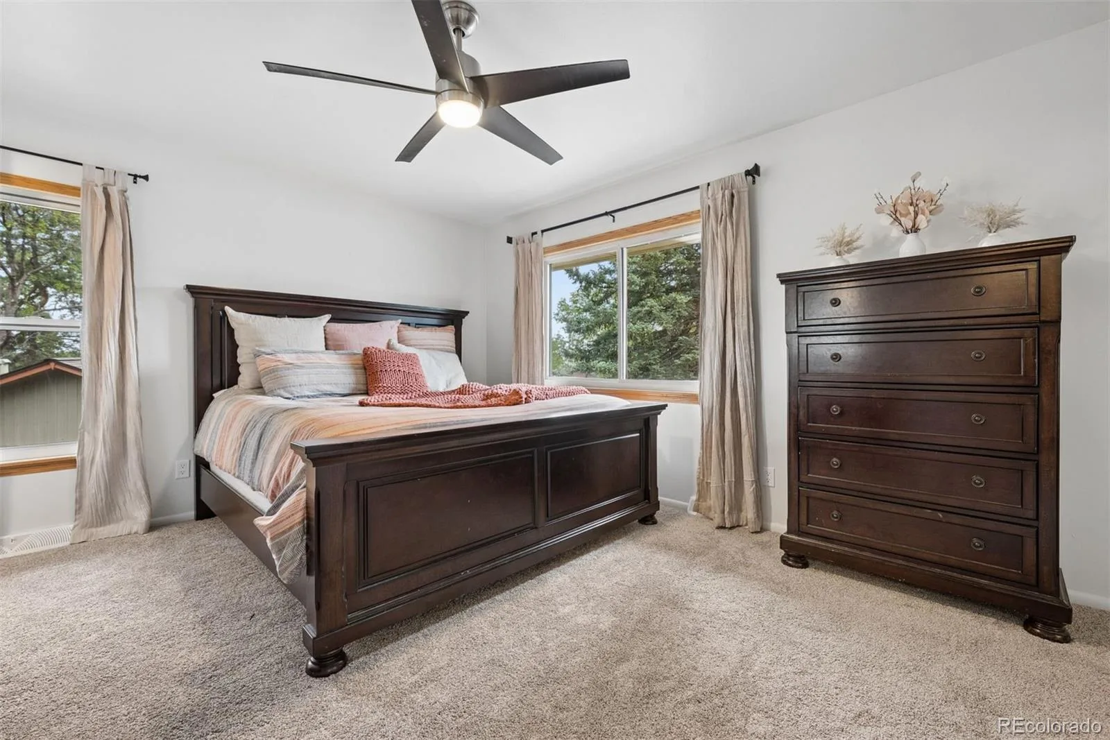 12861 W Asbury Place Lakewood CO 80228 MLS #REC2301744 06092026023955 1600 23