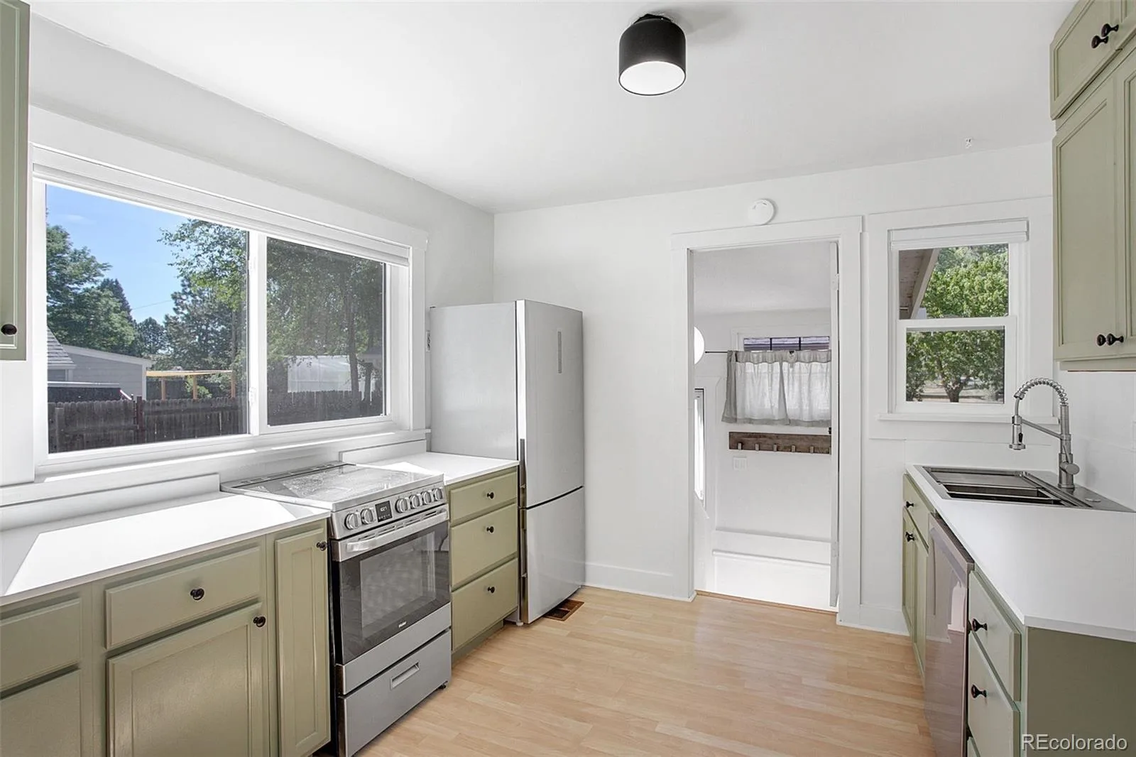 6280 W 10th Avenue Lakewood CO 80214 | MLS #REC2303333 08262026021815 1600 5