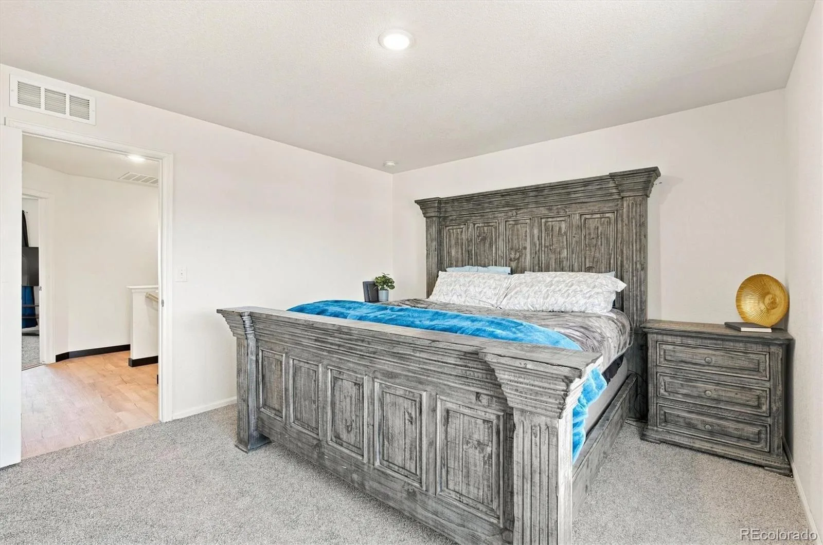 26236 E Byers Place Aurora CO 80018 | MLS #REC2303722 08282026154750 1600 19