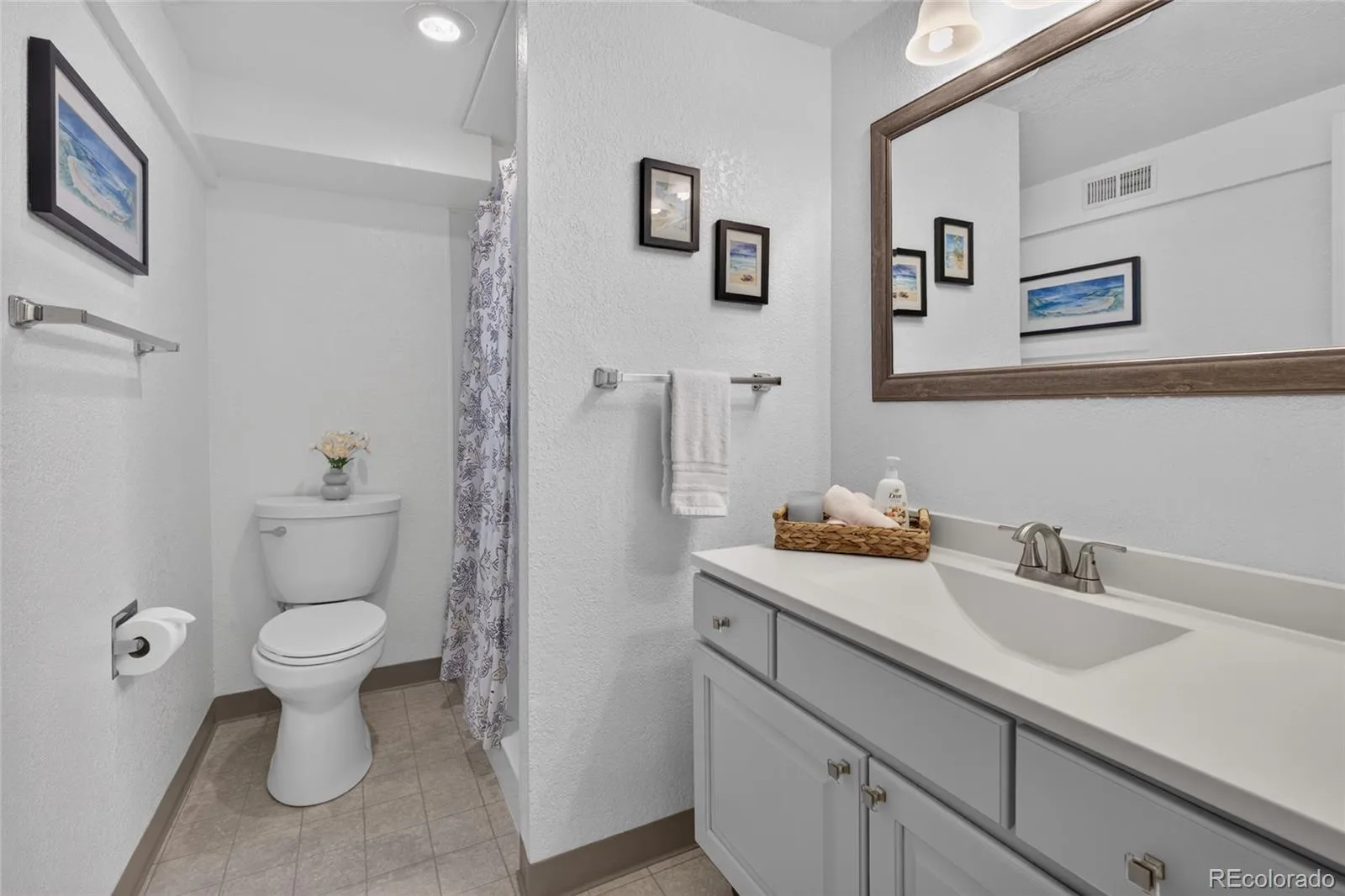 7650 S Kit Carson Drive Centennial CO 80122 MLS #REC2305668 07082026123103 1600 35