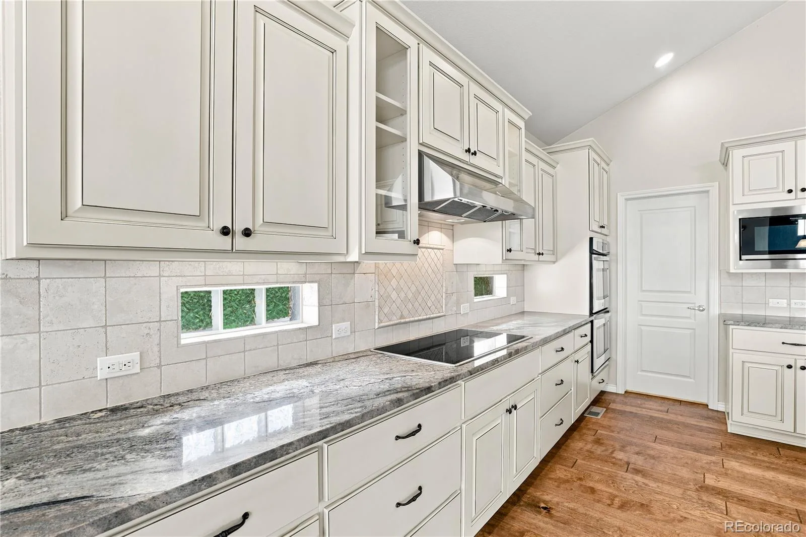 13881 W 87th Drive Arvada CO 80005 | MLS #REC2308699 08012026090404 1600 26