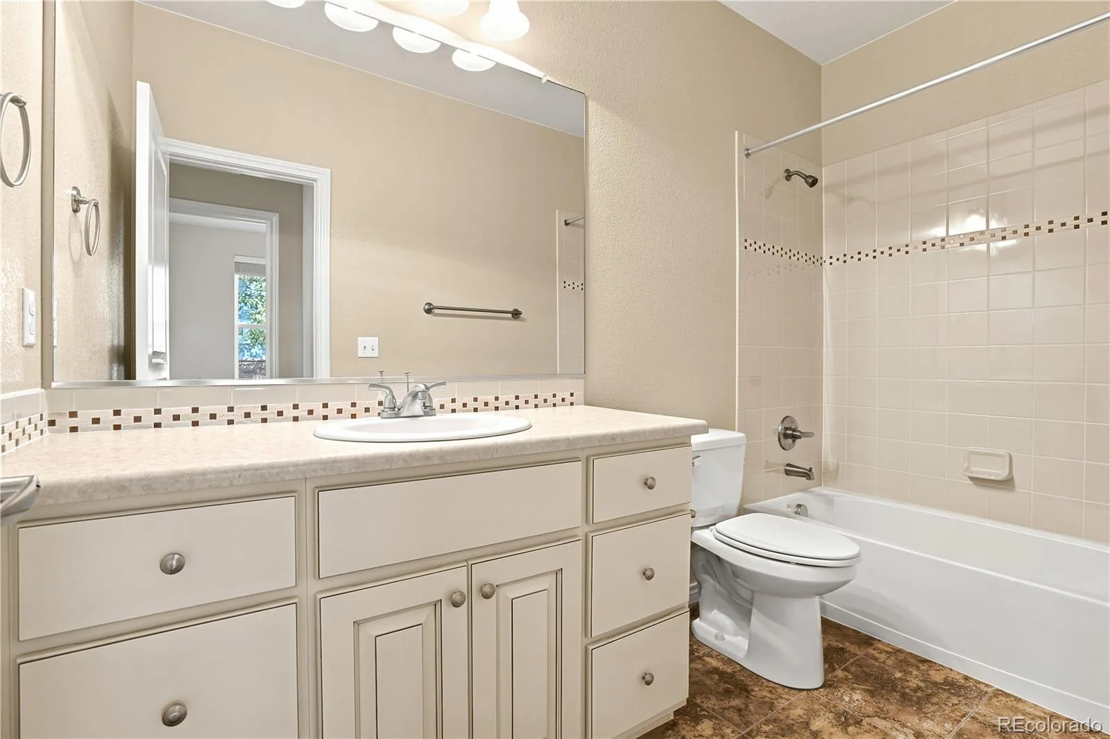 13881 W 87th Drive Arvada CO 80005 | MLS #REC2308699 08012026090404 1600 38