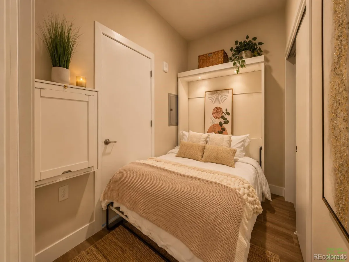 2530 Lawrence Street #RA301 Denver CO 80205 MLS #REC2308807 06132026033215 1200 21