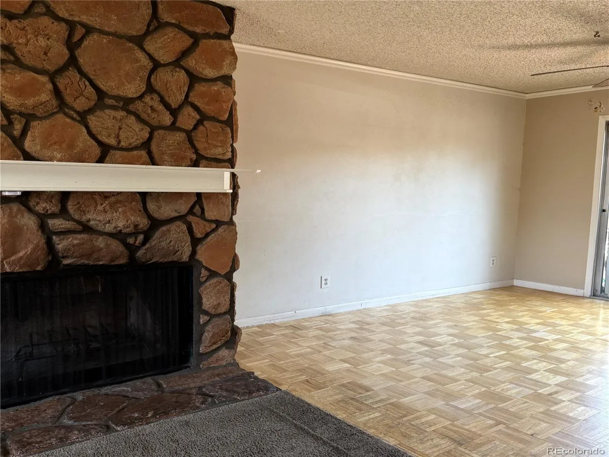 1955 S Oakland Way Aurora CO 80014 | MLS #REC2309003 08202026222631 1200 3