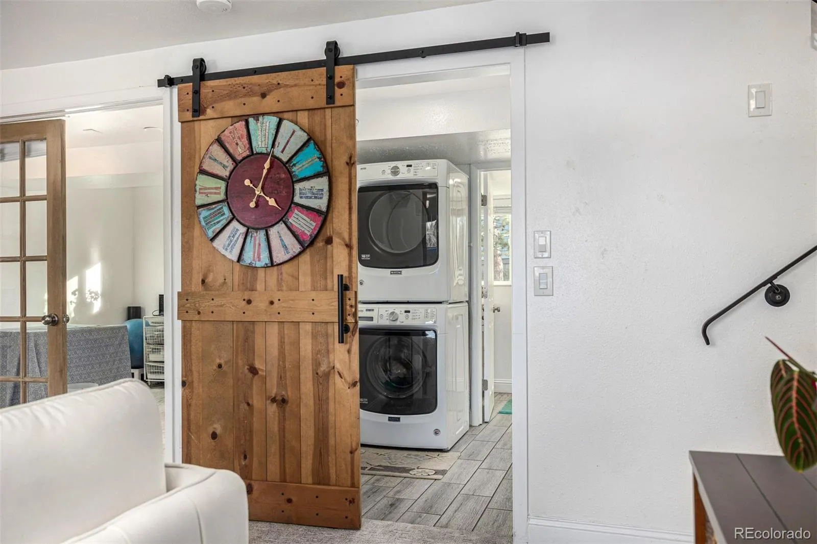 04032026215131 1600 18