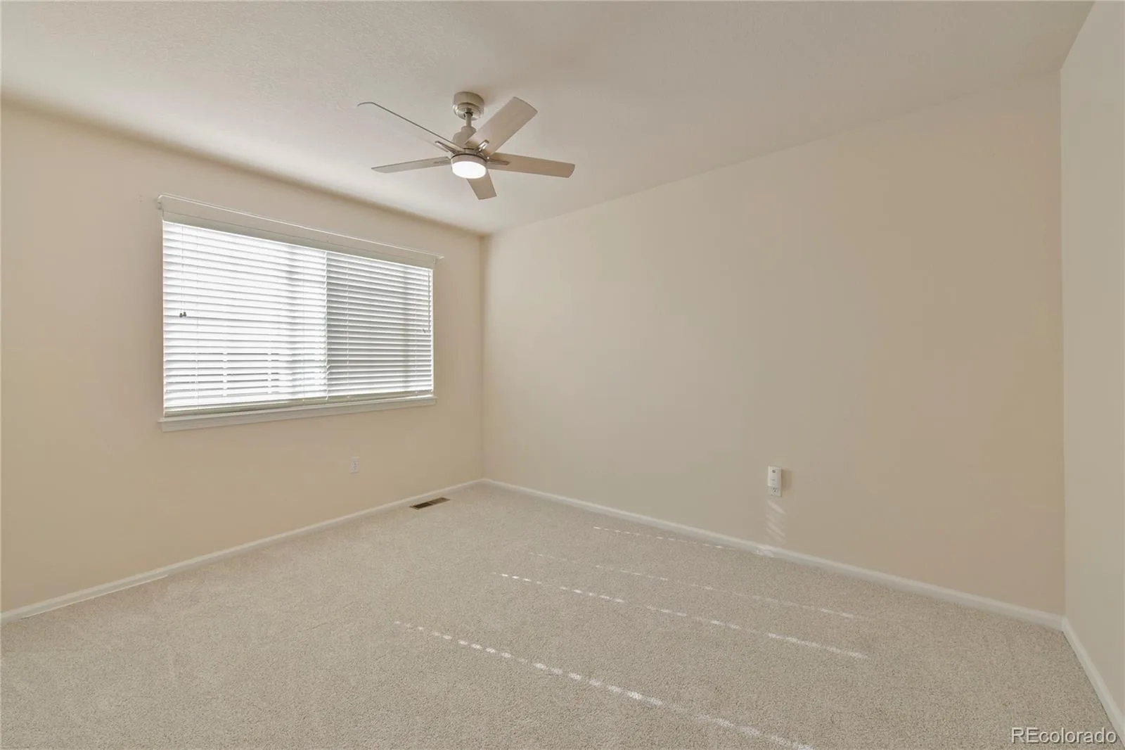 10037 Sylvestor Road Highlands Ranch CO 80129 MLS #REC2309722 06122026072213 1600 14