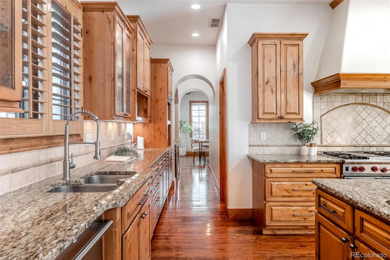2515 S Fillmore Street Denver CO 80210 MLS #REC2311322 06092026024030 1600 11