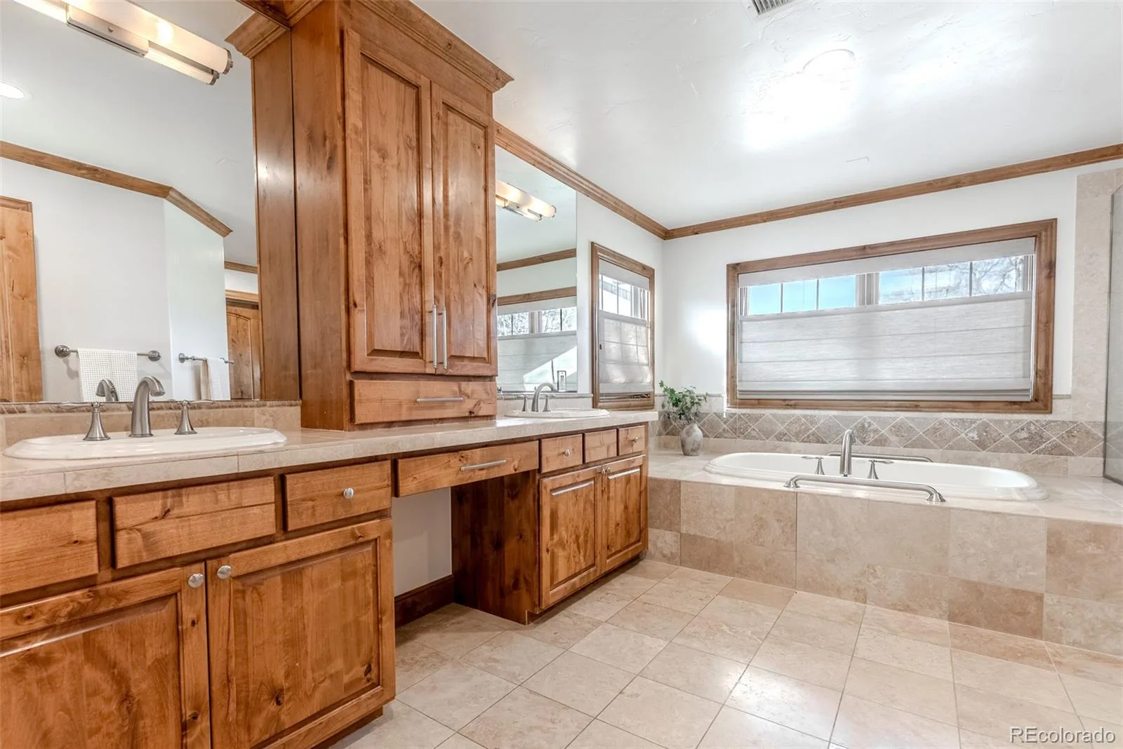 2515 S Fillmore Street Denver CO 80210 MLS #REC2311322 06092026024030 1600 22