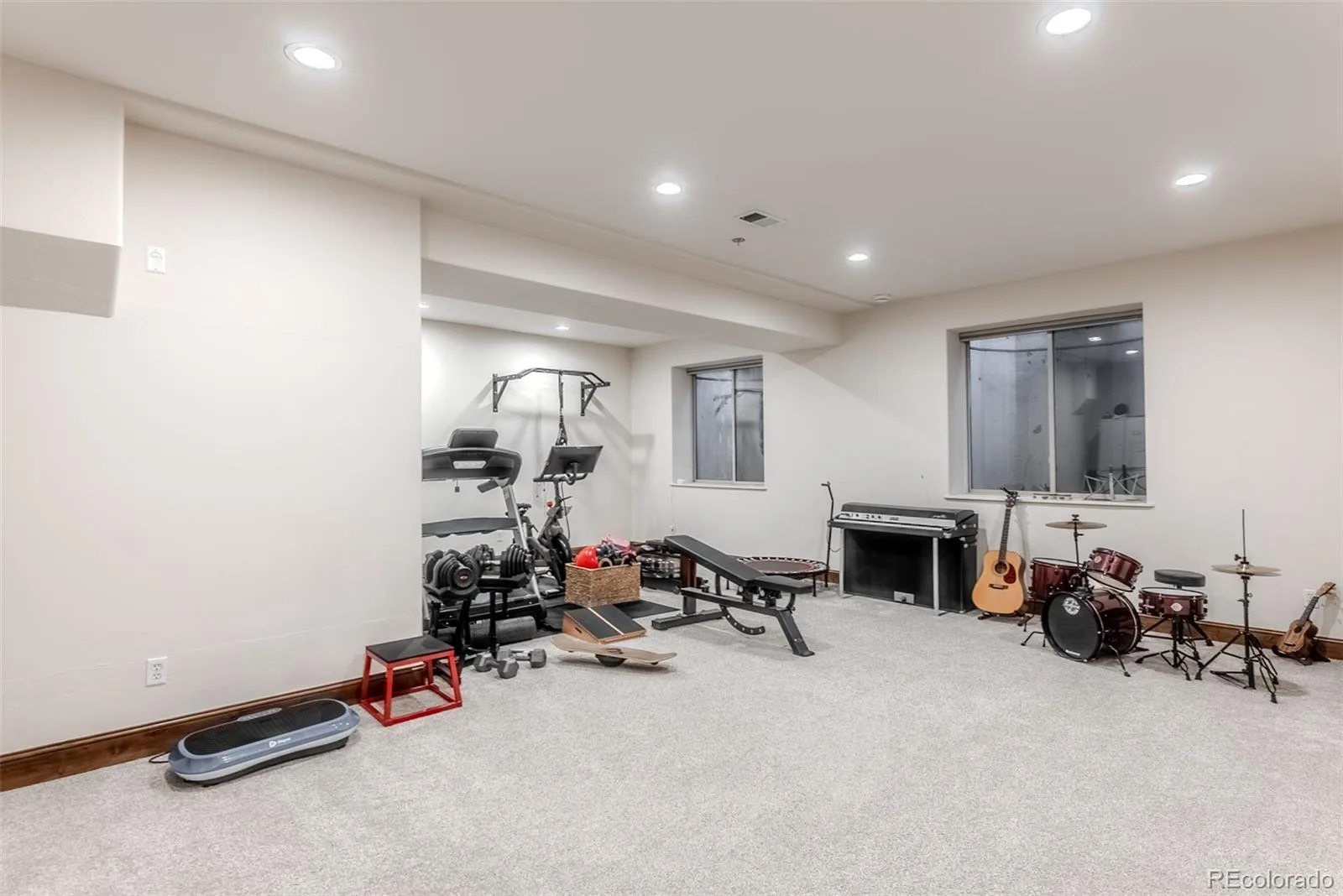 2515 S Fillmore Street Denver CO 80210 MLS #REC2311322 06092026024030 1600 31