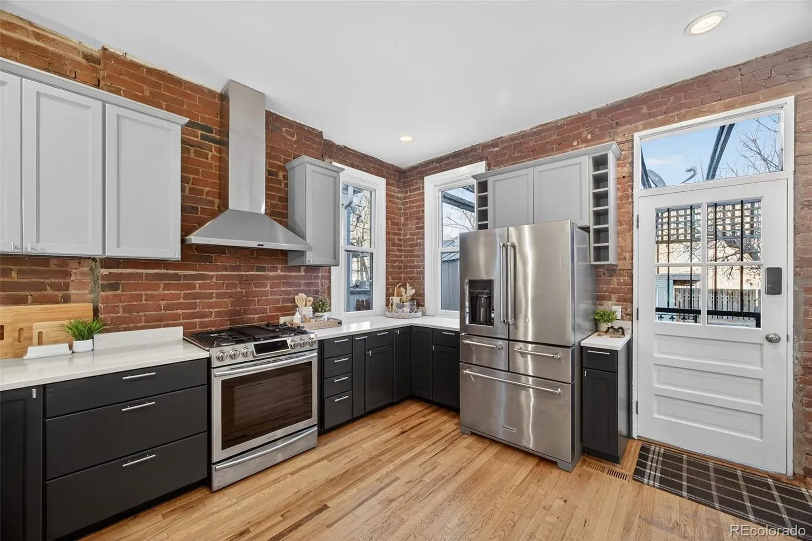 03262026003547 1600 10