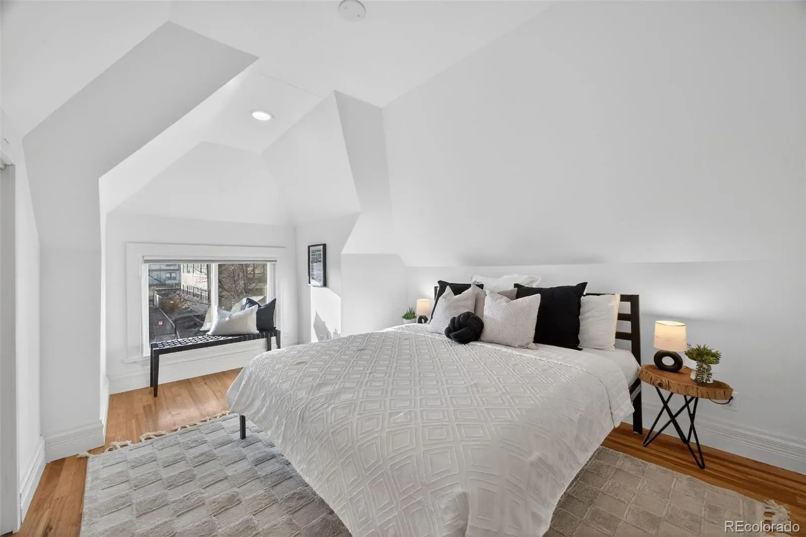 03262026003547 1600 16