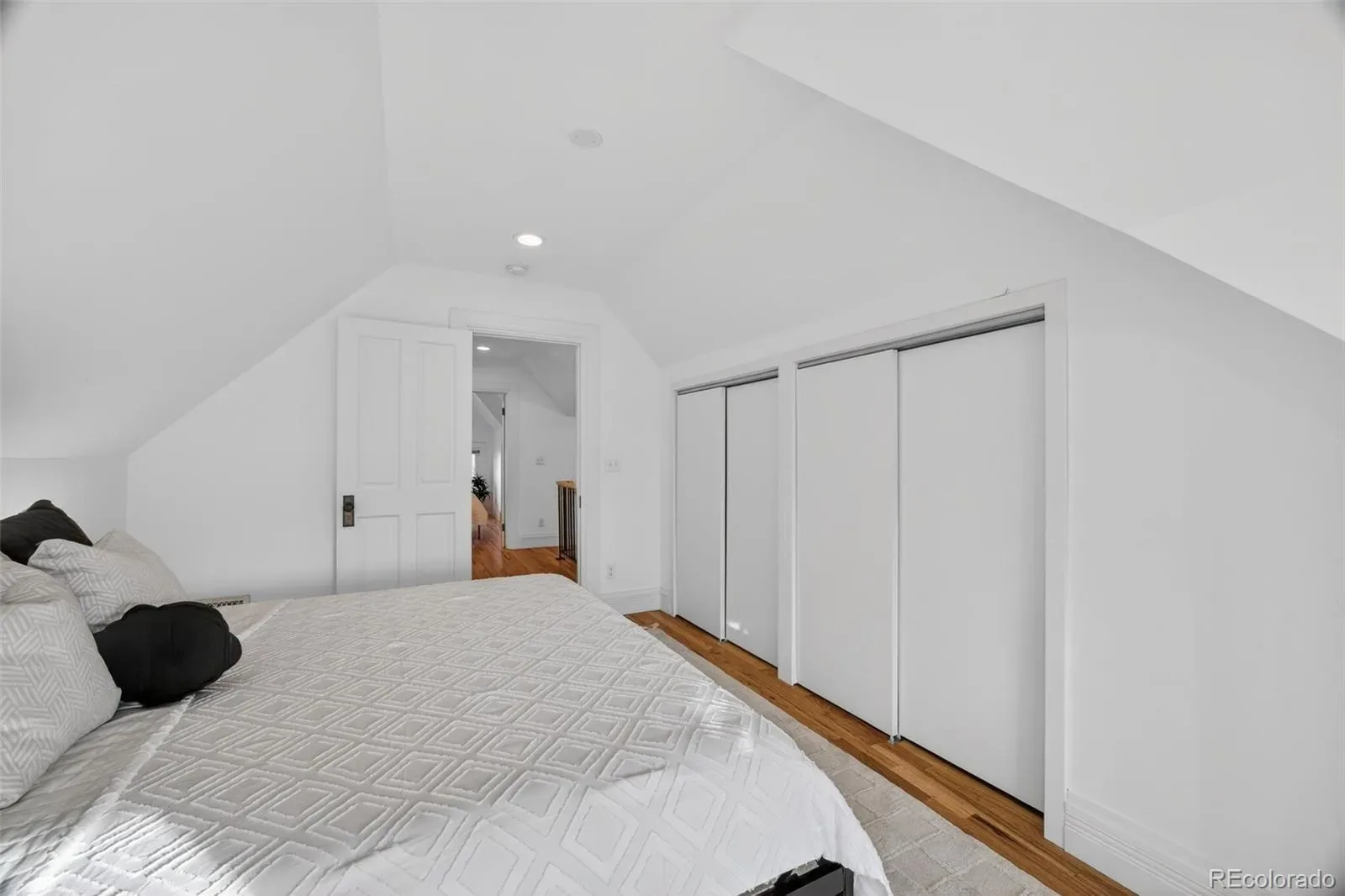 03262026003547 1600 17