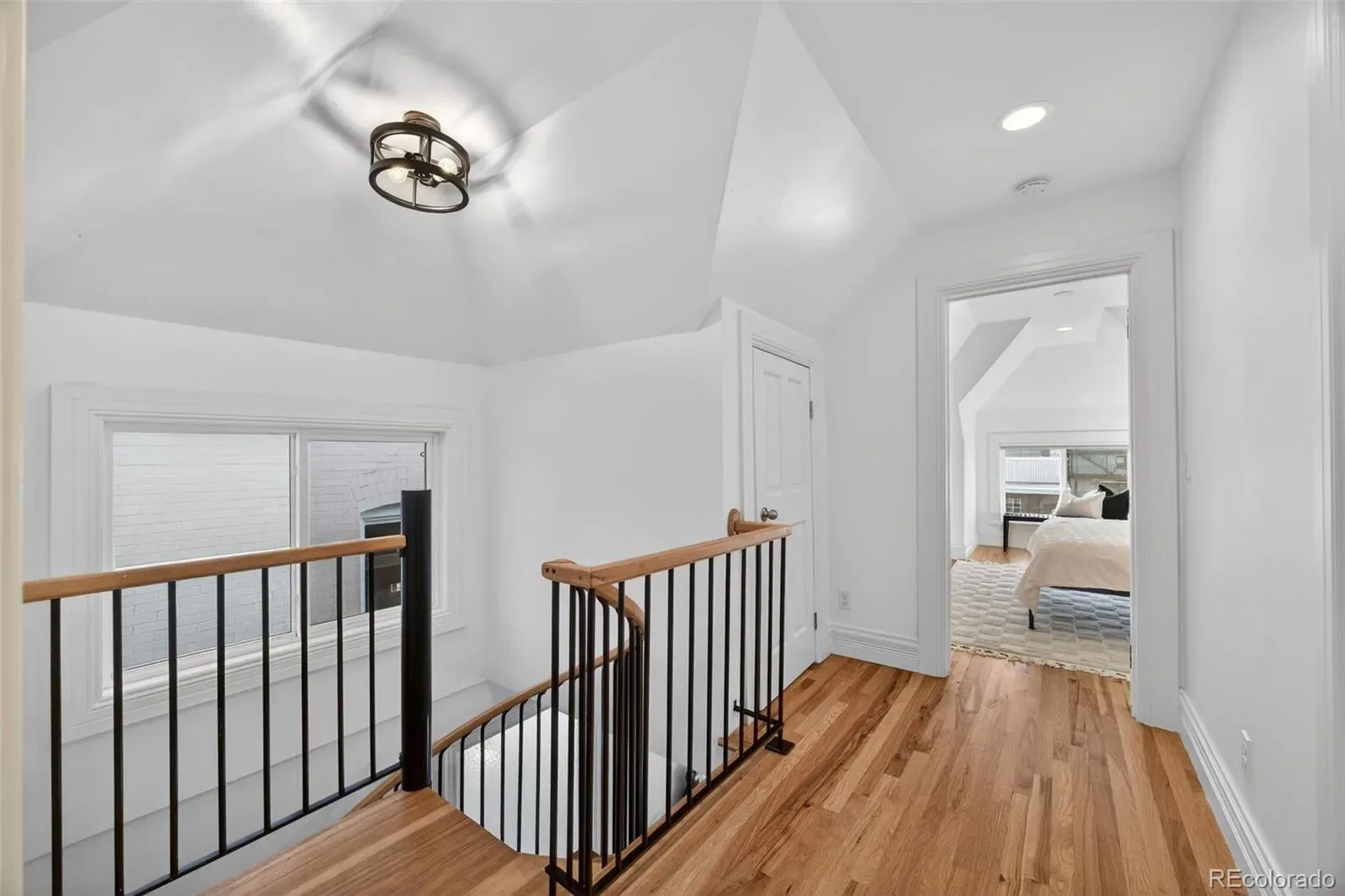 03262026003547 1600 21