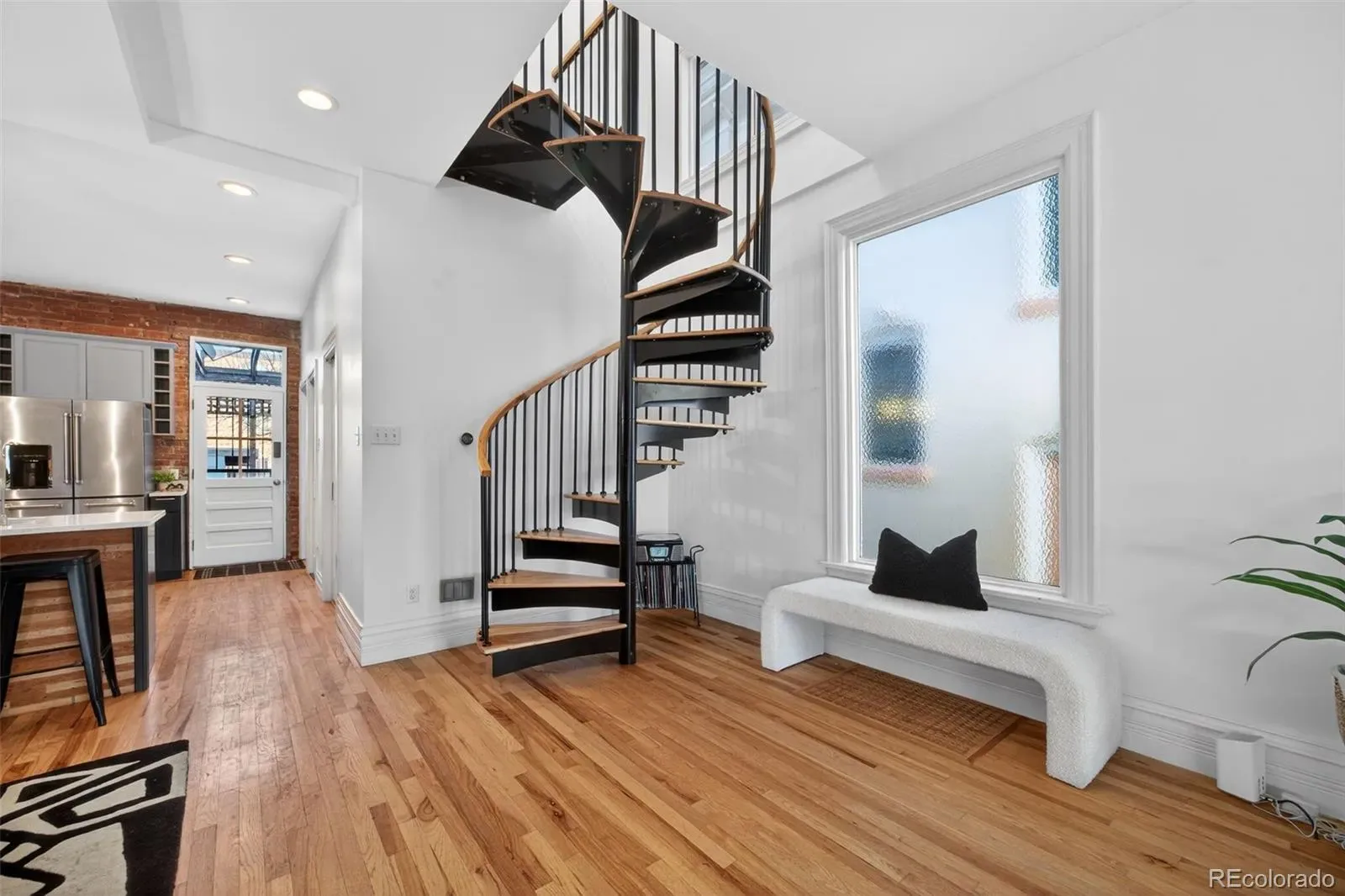 03262026003547 1600 7