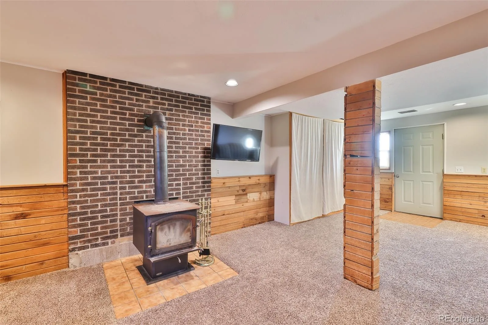 41820 Madrid Drive Parker CO 80138 | MLS #REC2312888 07242026061449 1600 24