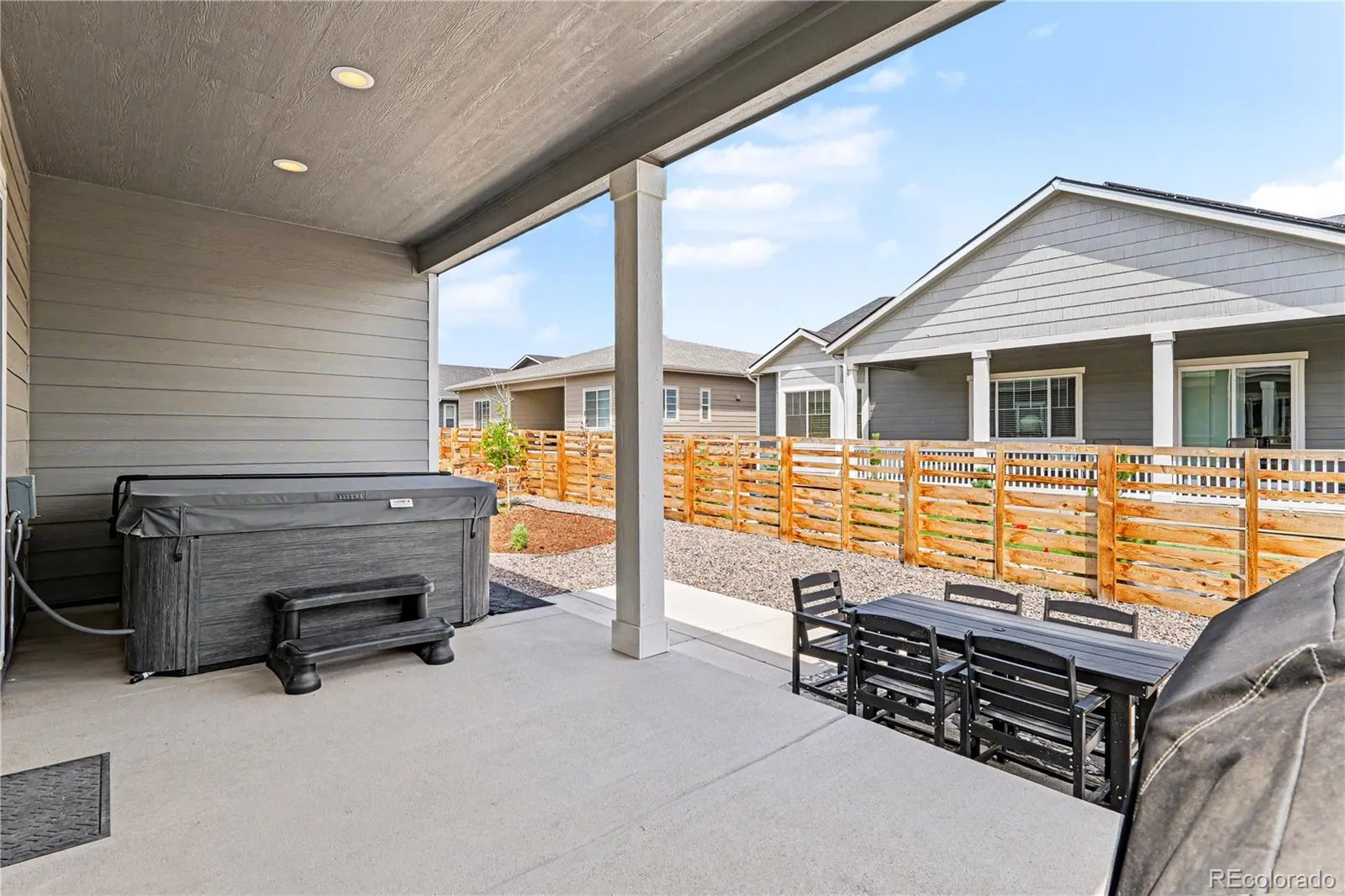 4044 Haleyville Court Aurora CO 80019 MLS #REC2313295 05152026210949 1600 36